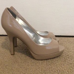 Blush heel
